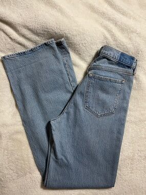 Abercrombie & Fitch Light Blue High-Rise The 90’s Relaxed Jean - 29R/8